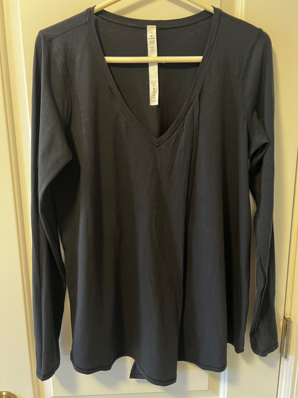 Women's V-Neck Long Sleeve Top - Black Lululemon 10 Knot a Problem Cotton